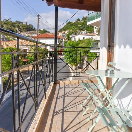Appartement Prana'S Castle à Kyparissia Extérieur photo